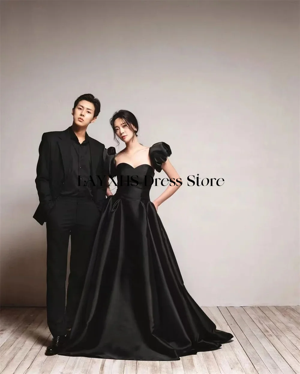 Semplici abiti da sera in raso nero Una linea 3 tipi con spalle scoperte Fiocco Corea Servizio fotografico Abito per festa di nozze Abito da ballo personalizzato
