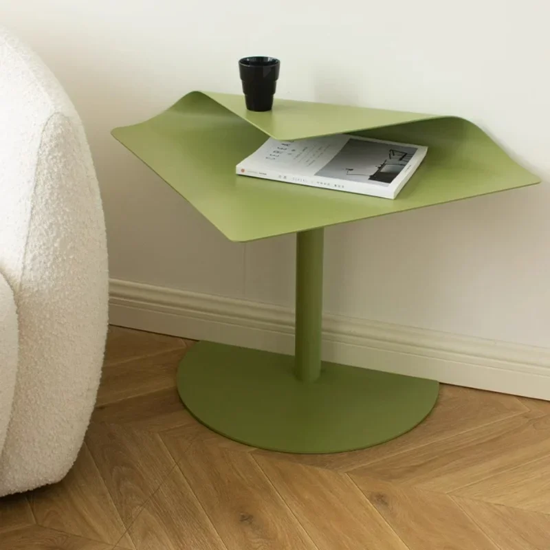 

Высота 54 см, итальянский зеленый креативный прикроватный столик, небольшой приставной столик, треугольный журнальный столик для гостиной, оконная художественная мебель для гостиной