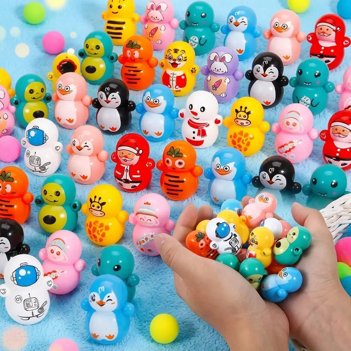 10/20/30Pcs Mini Tumbler Cartoon Doll Desktop Stress Relief Shaking Head Fidget Toy Gift Mini Roller Fun Puzzle Amusement