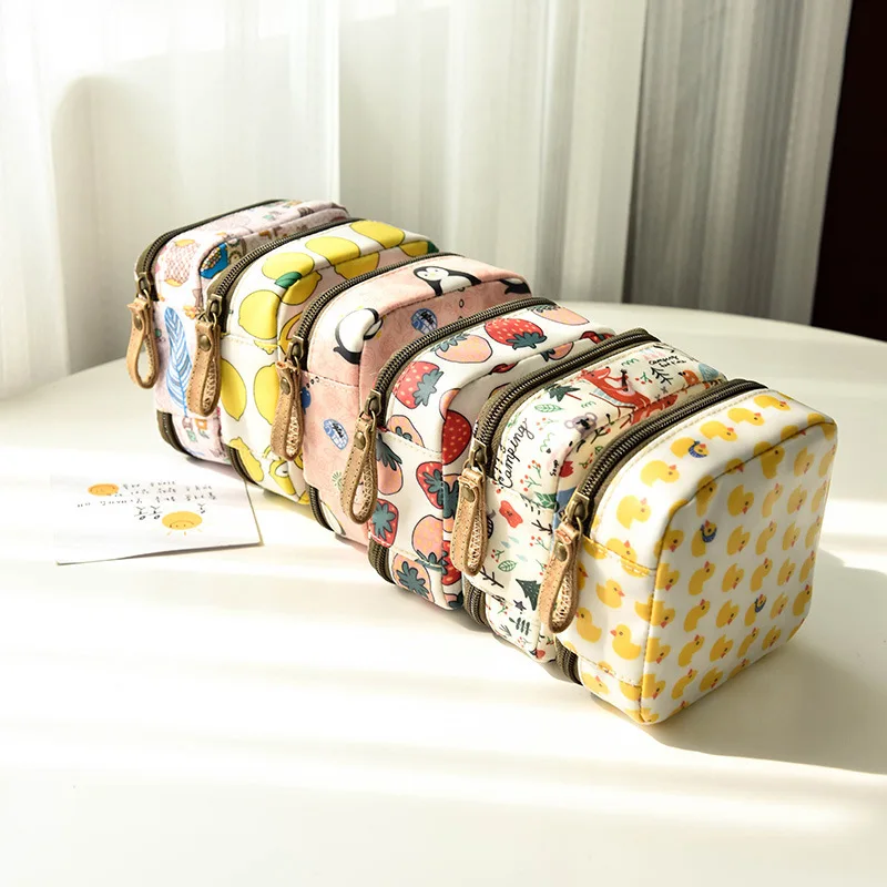 

Makeup bag, zipper storage bag, sanitary napkins, sanitary strips, menstrual pads, waterproof bag