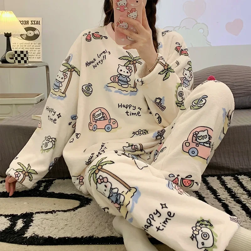 Sanrio Hello Kitty\'s new flannel crew neck pullover pajamas autumn and winter thin velvet cartoon cute girl loungewear