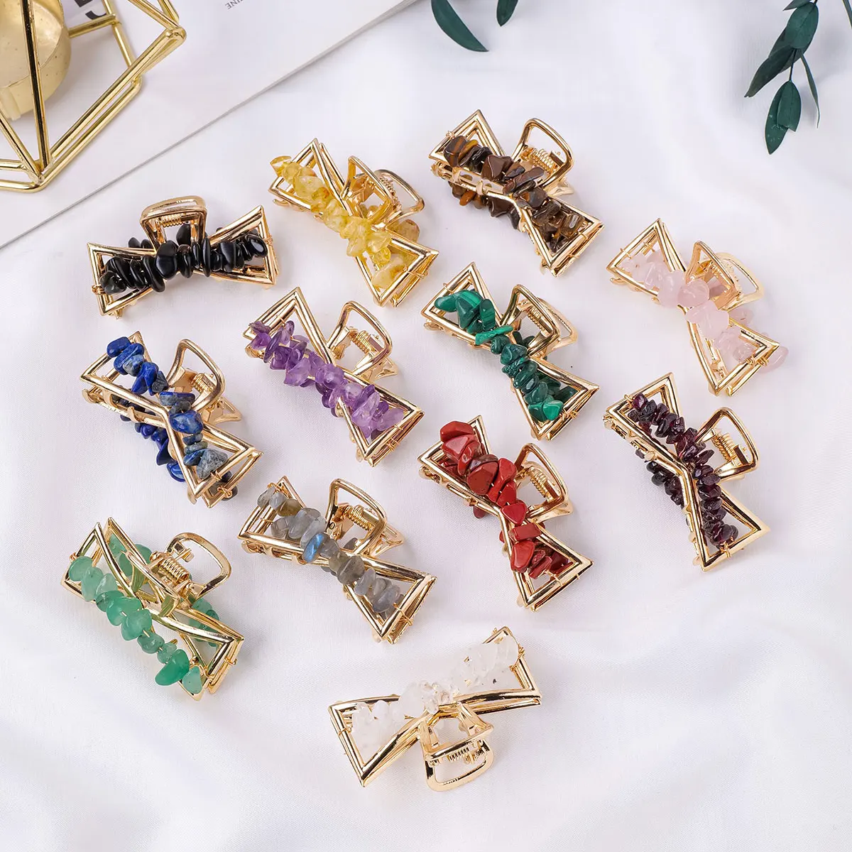 1pc Natural Crystal Crushed Stone Metal Shark Clip Half Tie Ponytail Delicate Small Hairpin Hair Clip Headdress Holiday Gift