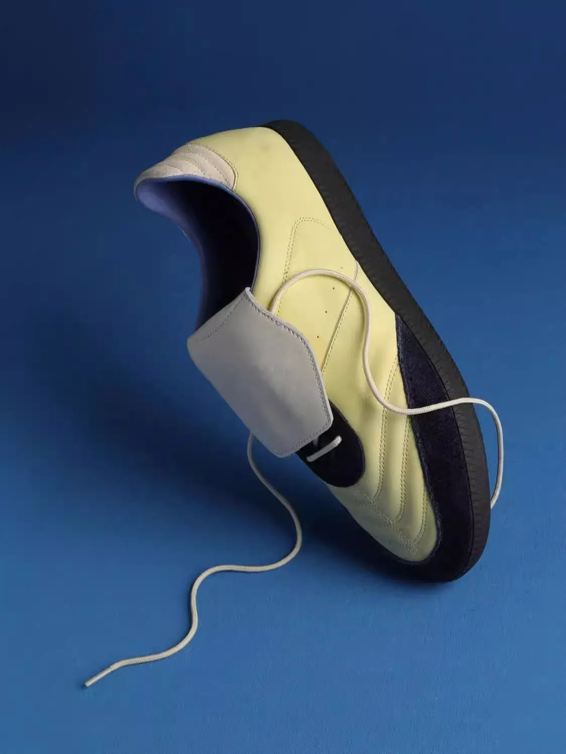 

Casual Round-Toe Lace-Up Sneakers: Hiking, Sports, Barefoot, Fashion, Men's Commuter Flats