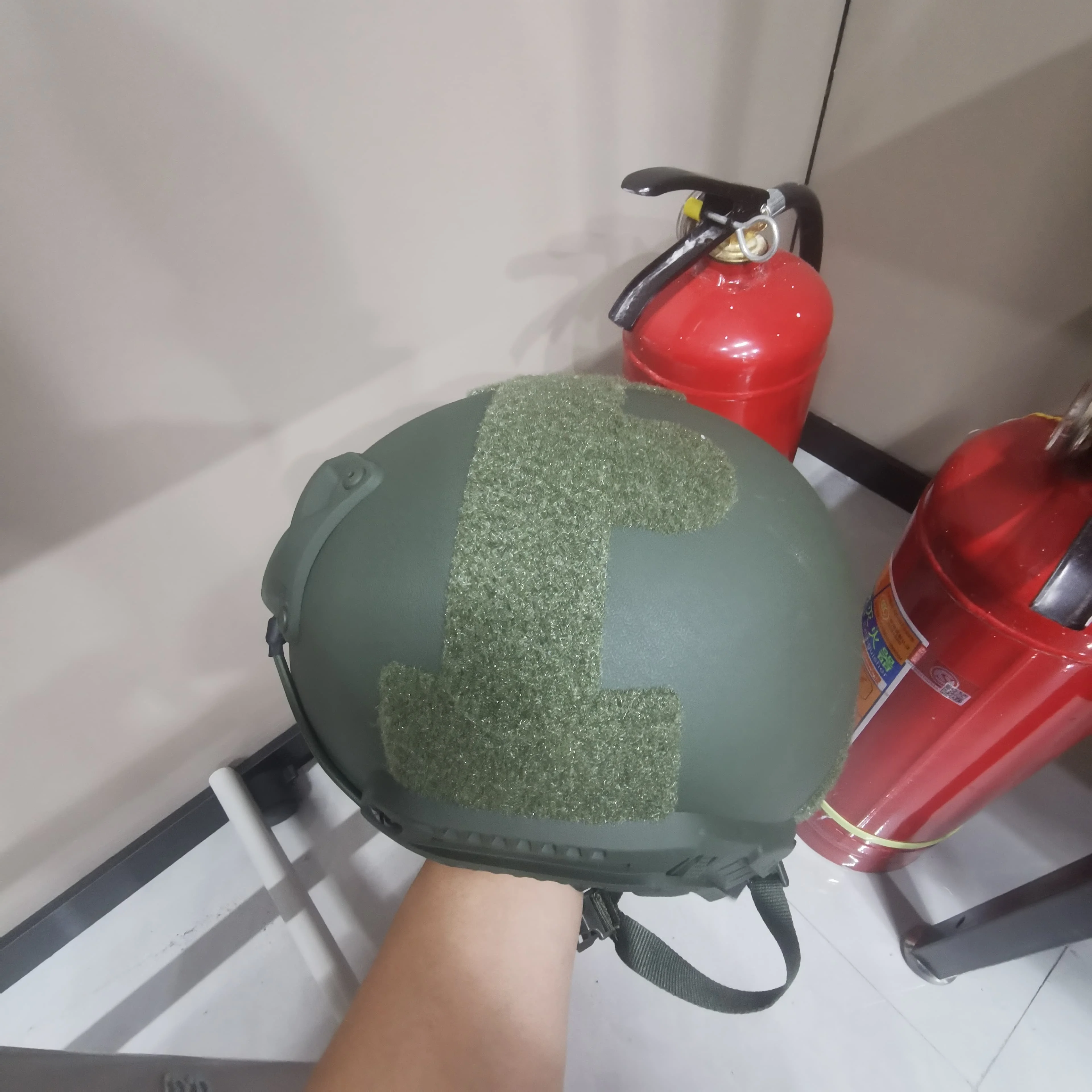ABS FAST Taktischer Helm 57-62cm Verstellbare Drehkappen-Aufhängung Seitenschienen Frontmontage für Airsoft Outdoor-Training – Detail 9
