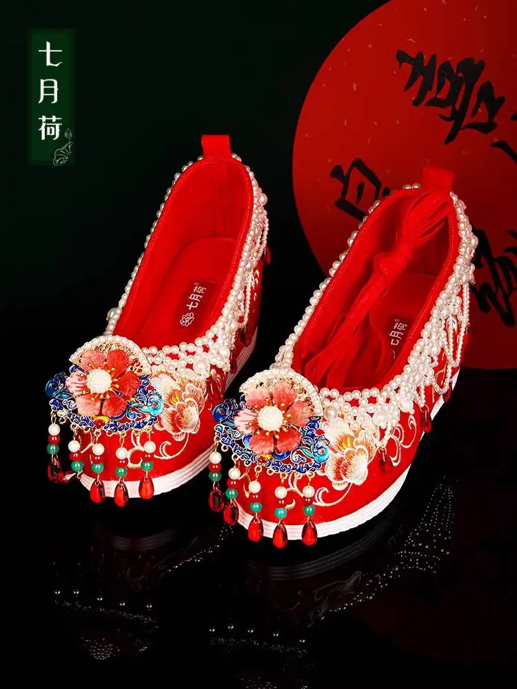 July Lotus[elixir]Xiuhe Wedding Shoes In Bright Red With Beads, Chinese-style Embroidered Bridal Shoes Made In The Ming Dynasty