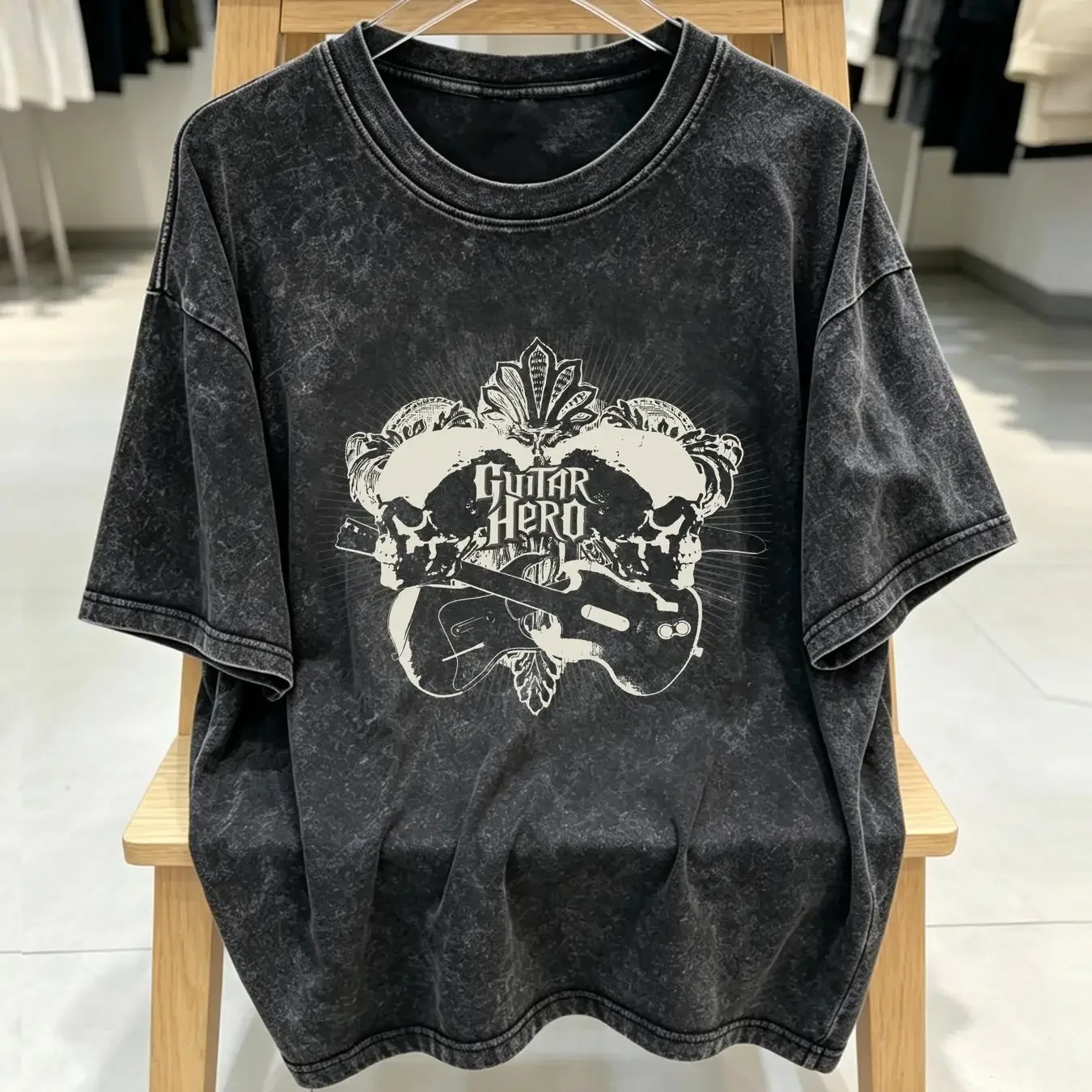 washed T Shirt DD Guitar Hero Promo Video Game Activision Men's Size XL 2008 long or short sleeves vintage Washed Versatile