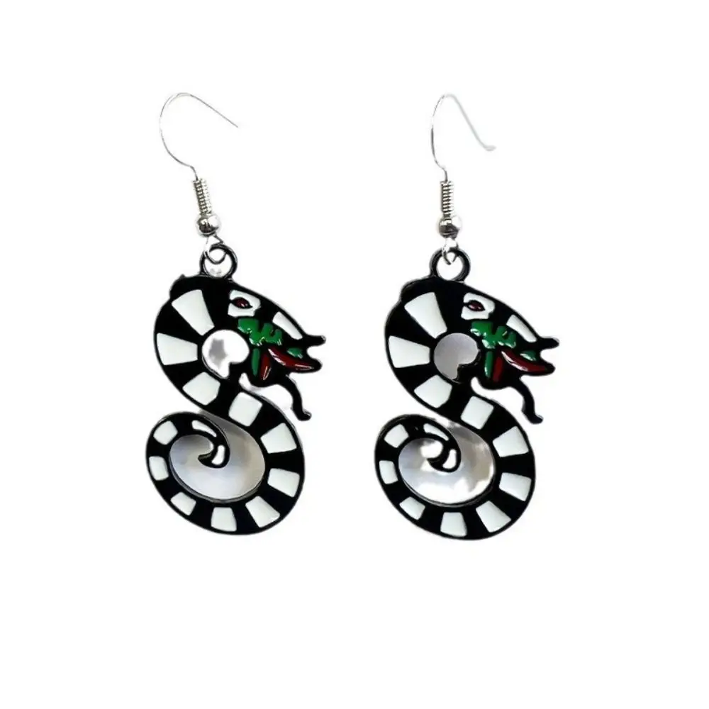 القوطية نمط المعادن هوب القرط خنفساء دودة الرمل وأقراط تأثيري الدعائم النفط بالتنقيط الأفعى تأثيري الدعائم هالوين