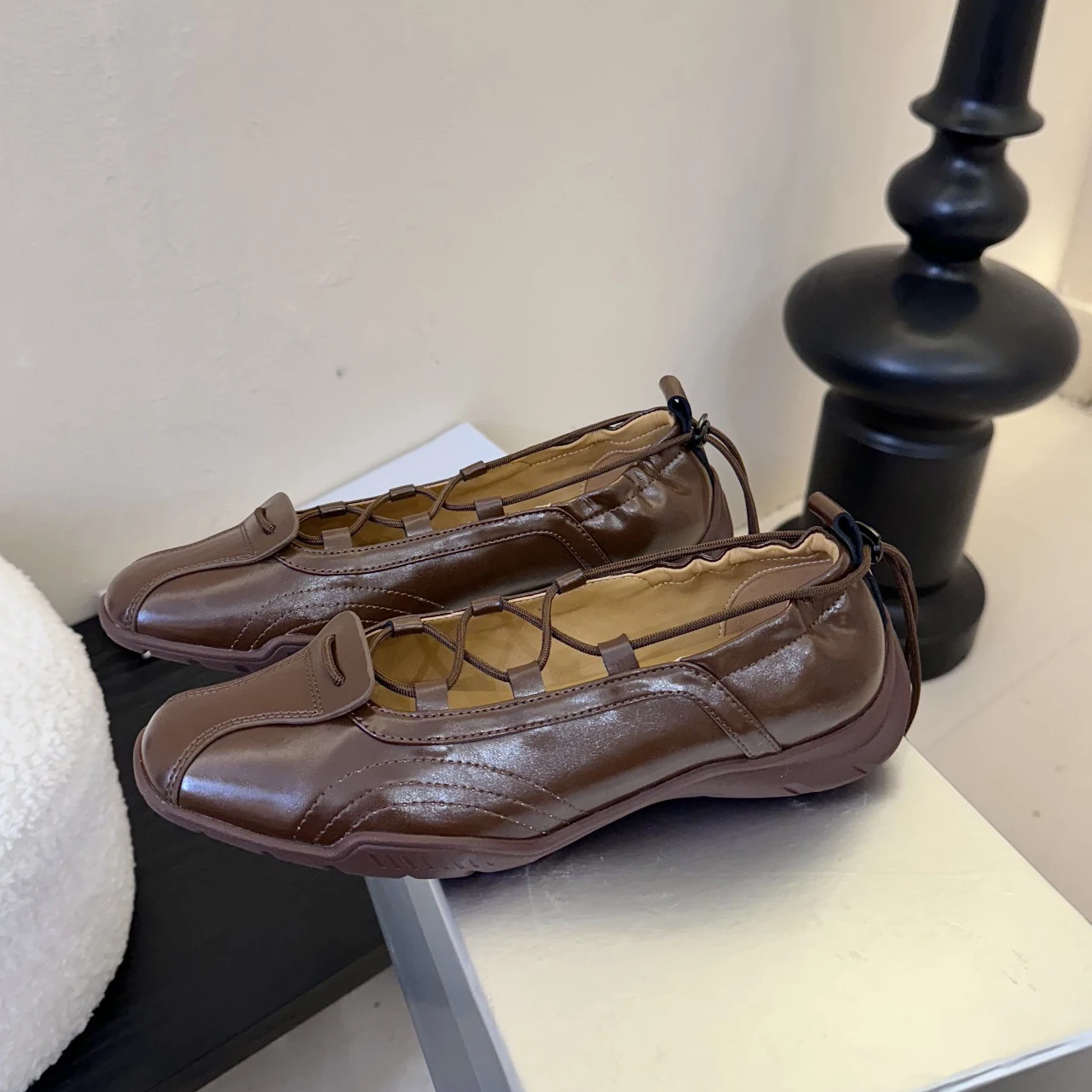 

ALIAS MAE Кожаные бабушкины туфли Женские шикарные удобные туфли на плоской подошве в стиле ретро Итальянская мягкая повседневная одежда из натуральной кожи Стильная повседневная одежда