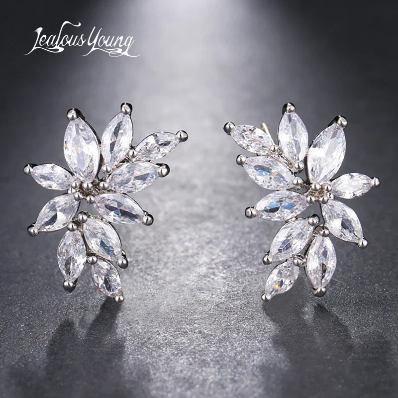 Classic Leaf Shape Bright Cubic Zirconia Stud Earrings For Women Yellow Silver Color Big Stud Earings Jewelry Gift brinco AE661