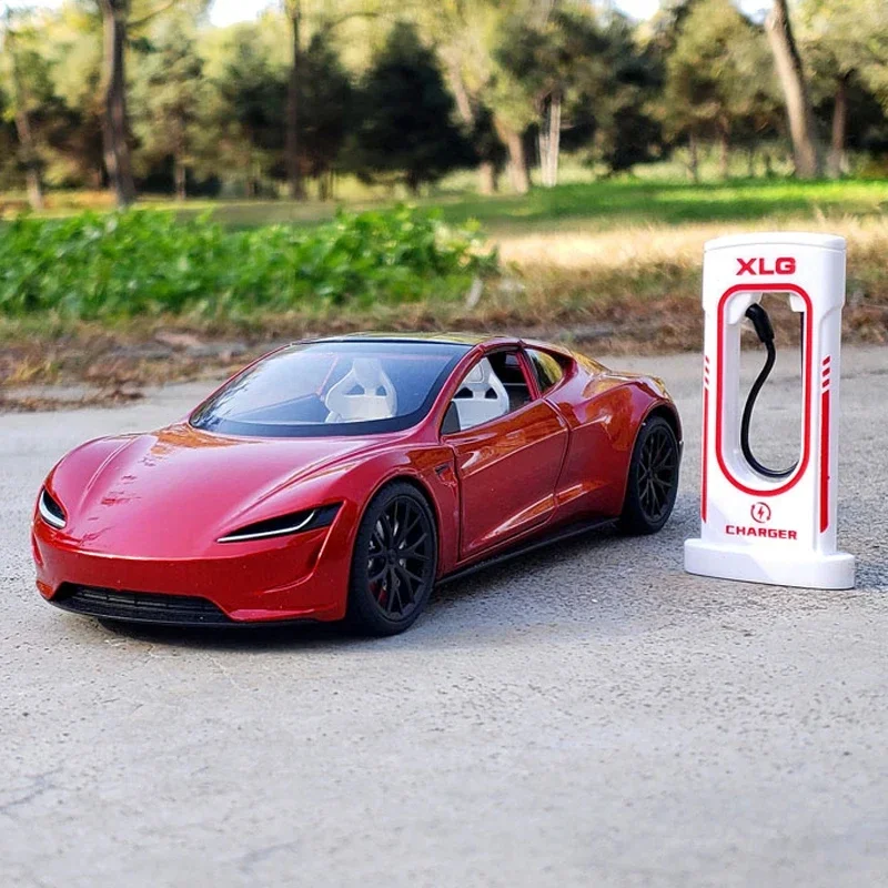 รถ Roadster รถโลหะผสมจําลอง 1:24 Scale Diecasts ของเล่น Collective Sound Light Voiture Miniature