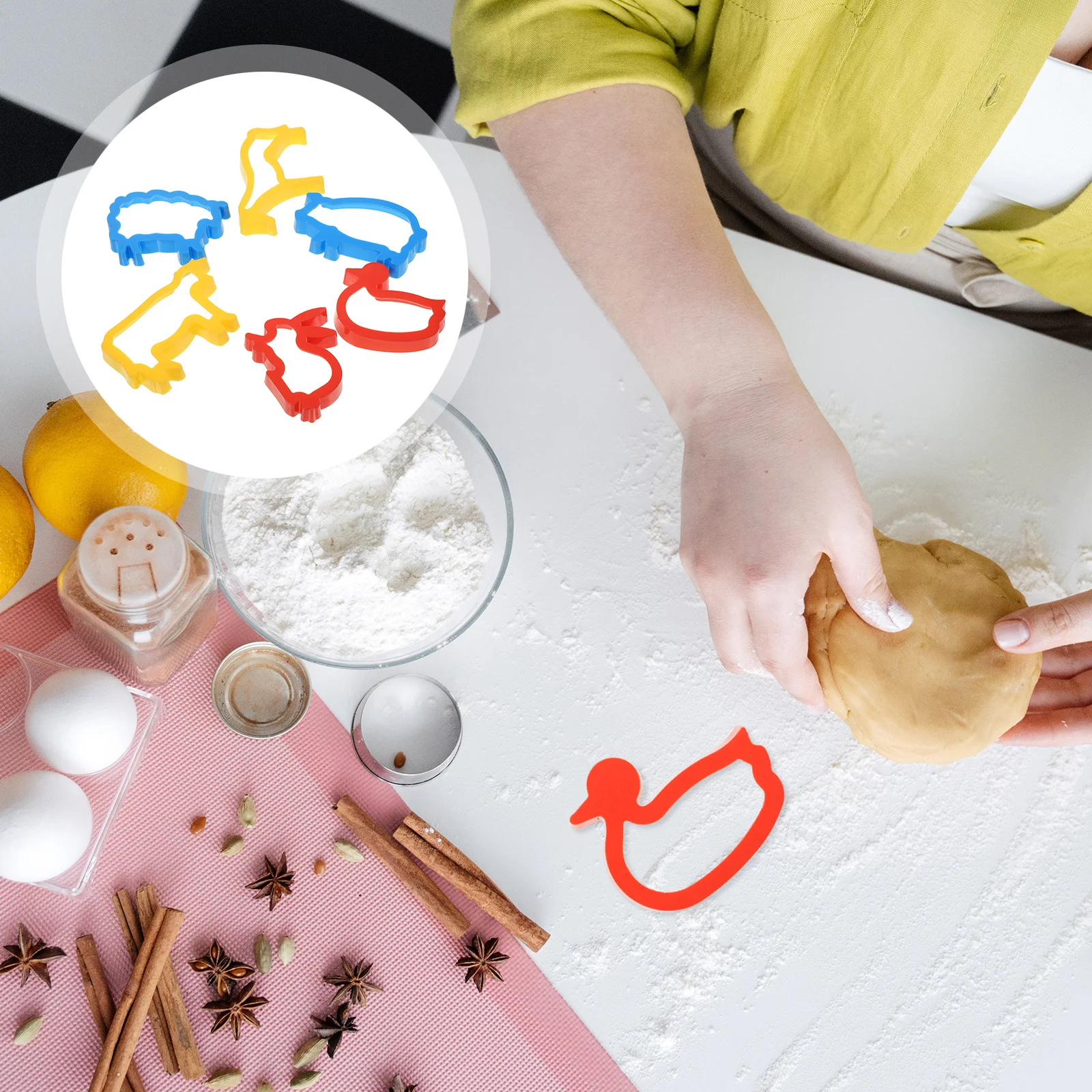 

6Pcs Farm Animal Cookie Cutter Set Plastic Safe Non-Toxic Educational Baking Biscuit Cutters Biscuit Cutter