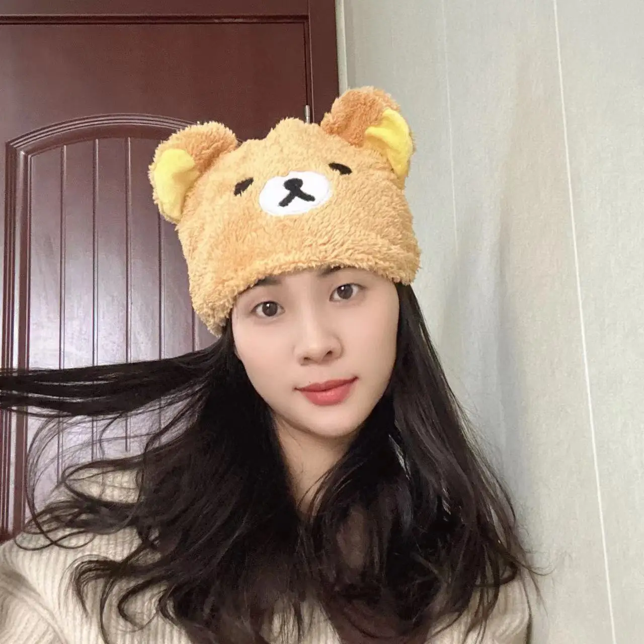 Rilakkumas pluszowa czapka niedźwiedź zimowy czapka utrzymująca ciepło kreskówka dorosłych dzieci słodkie jagnięce M (56-58cm)