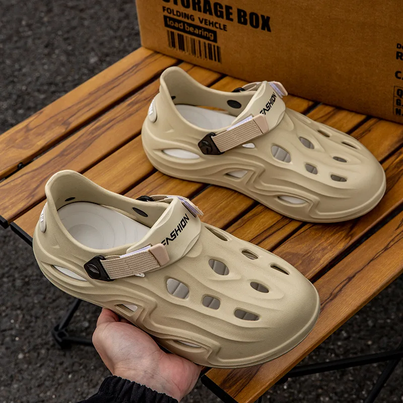 Men's Hole Shoes 2024 Summer Fashion Simple Outdoor Beach EVA Anti Slip Sports Sandals Cool Slippers Beach Shoes Driving Shoes