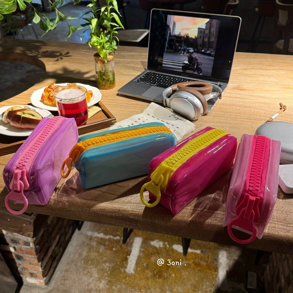 Available in 5 Colors, Jelly-Like Stationery Storage Box! Dopamine Pencil Case, Simple Solid Color Durable Bag, Stands Upright and Stable, Large Capacity Daily Stationery Box, Back-To-School Gift, Sch image 2
