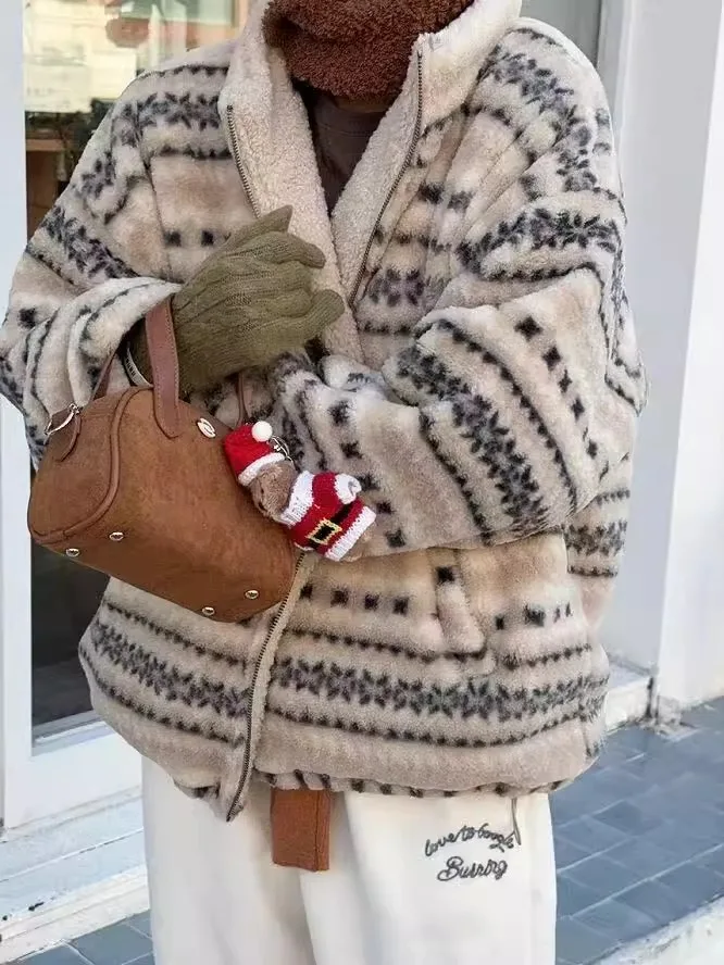 

Женский тонкий пушистый хлопковый тюнет с вышивкой из овечьего меха, свободный крой с воротником-стойкой, осенне-зимний теплый антивозрастной топ