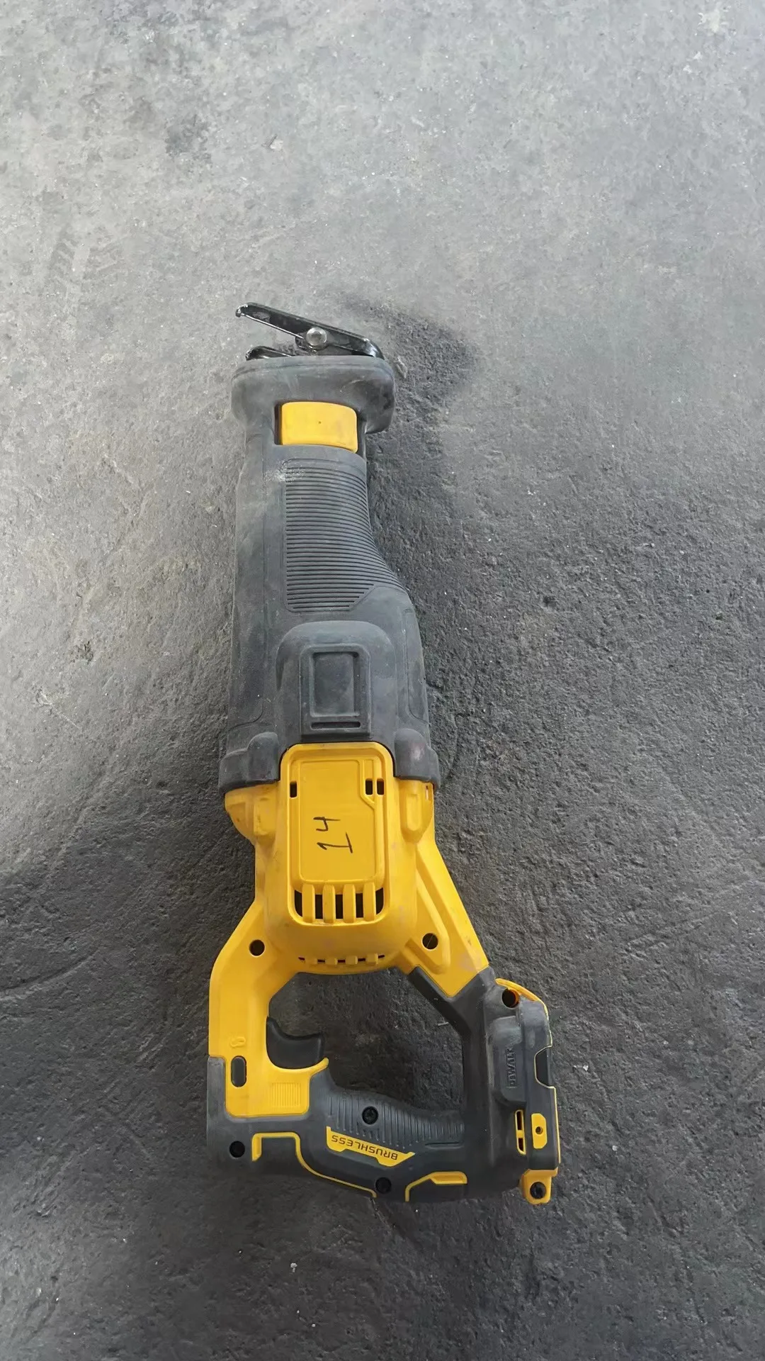 USED DEWALT DCS386 20V Max Brushless Cordless Reciprocating Saw - Tool ONLY