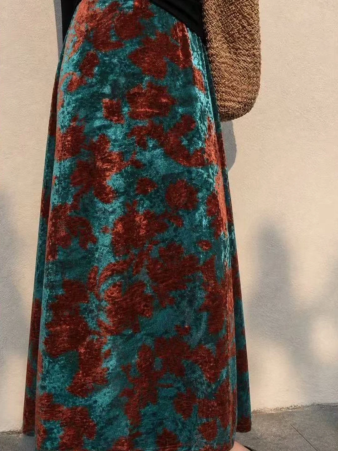 Velvet Print Half Skirt Women's High Waist Drapey Slimming A-Line Long Skirt Autumn New Style Retro Commute Simple Style