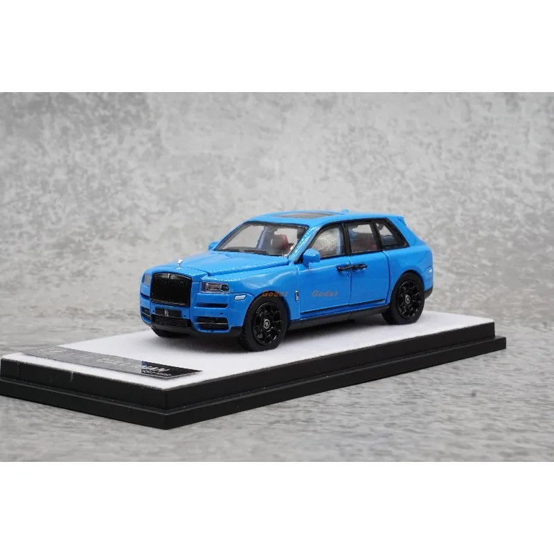 DCM 1:64 نموذج سيارة Rolls-Royce Cullinan SUV محاكاة مصنوع من خليط معدني، لعبة للأولاد، زخرفة قابلة للجمع للبالغين.