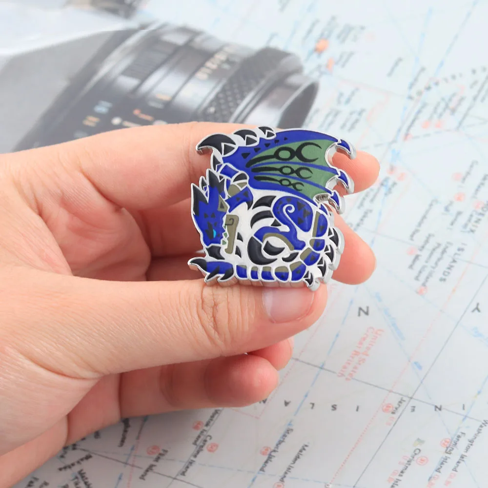 Monster Hunter Azure Rathalos Icon Emaille-Pin Wyvern-Abzeichen Monster Hunter World Rise Merch Gamer Anstecknadel Schmuck Geschenk für Fans – Detail 9