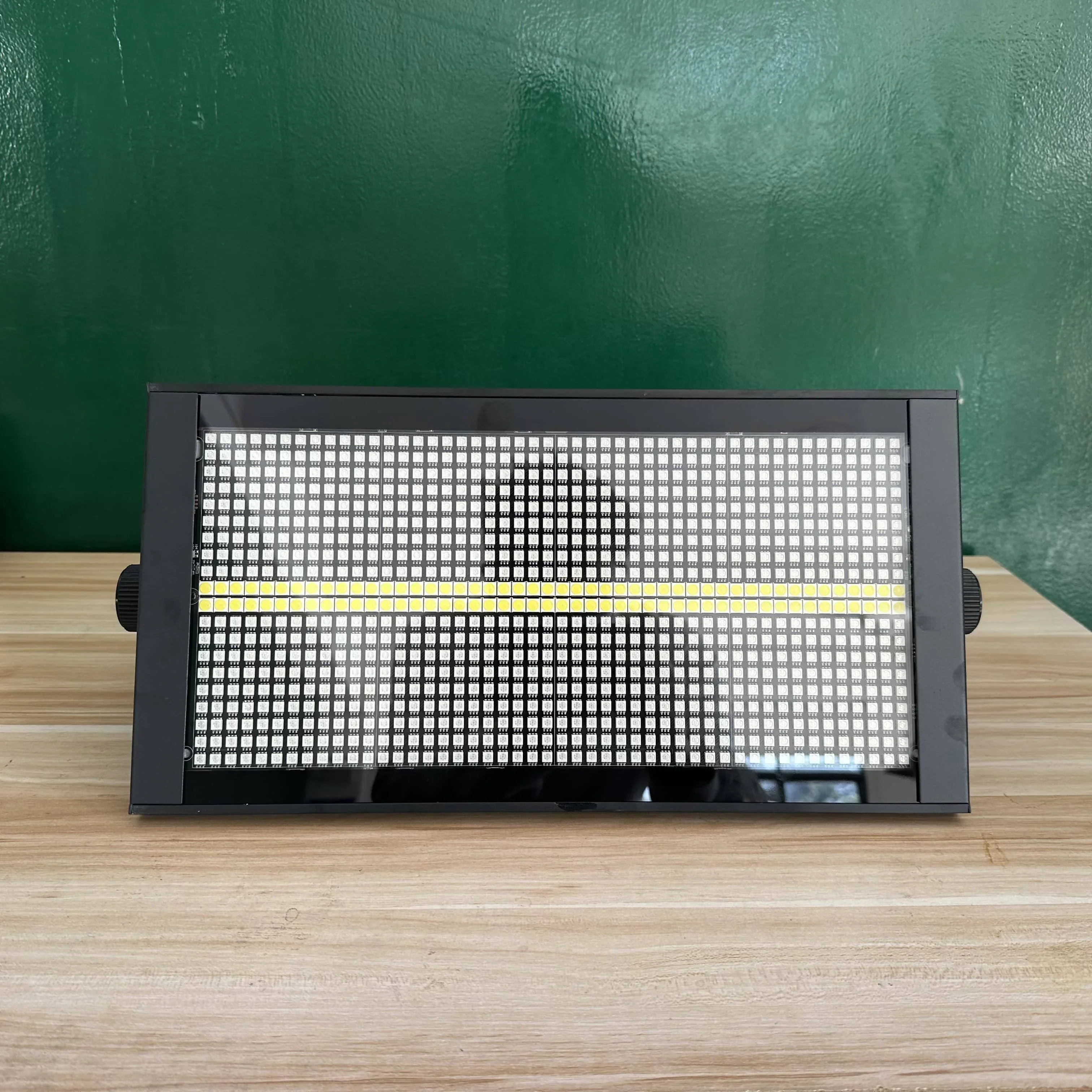 LGlighting DMX Stage Light  1150W 8 + 8 Segments RGB 854 LED Pixels LED Stroboscopic Light DMX512 LED Stage Linear Dimmer