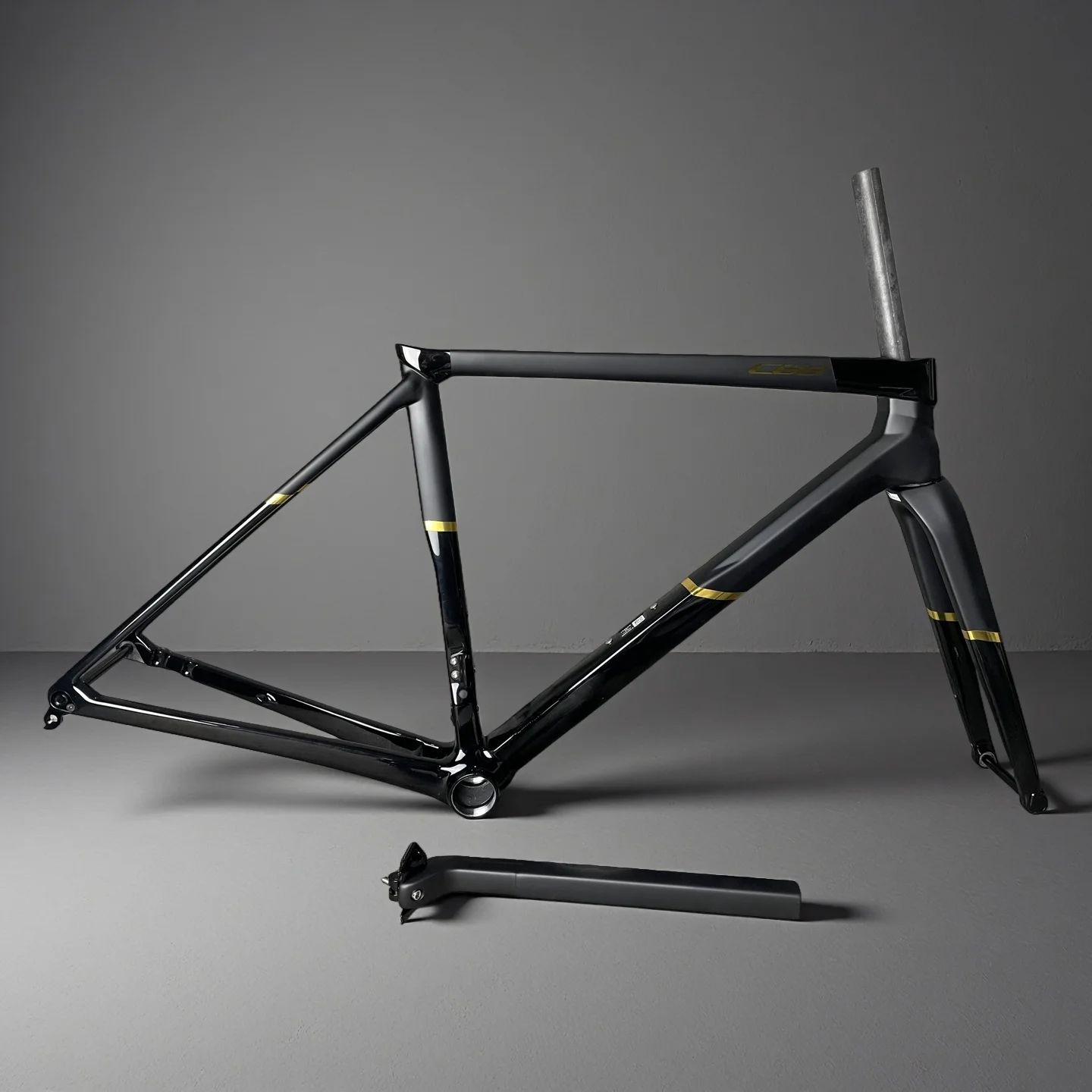 

C68 Carbon Road Bike Frame Racing Biciclettas Frameset T47 Disc Brake Di2/Mechanical Compatible Custom Painting Internal Cable