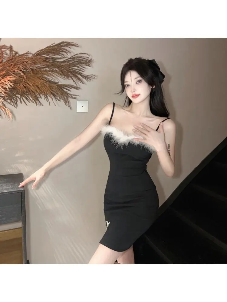 กระโปรงทรงเอวสูงสองสีแบบสายรัดสำหรับผู้หญิง สีแดงเซ็กซี่ เหมาะสำหรับฤดูใบไม้ร่วง ฤดูหนาว วันฮาโลวีน และวันวาเลนไทน์