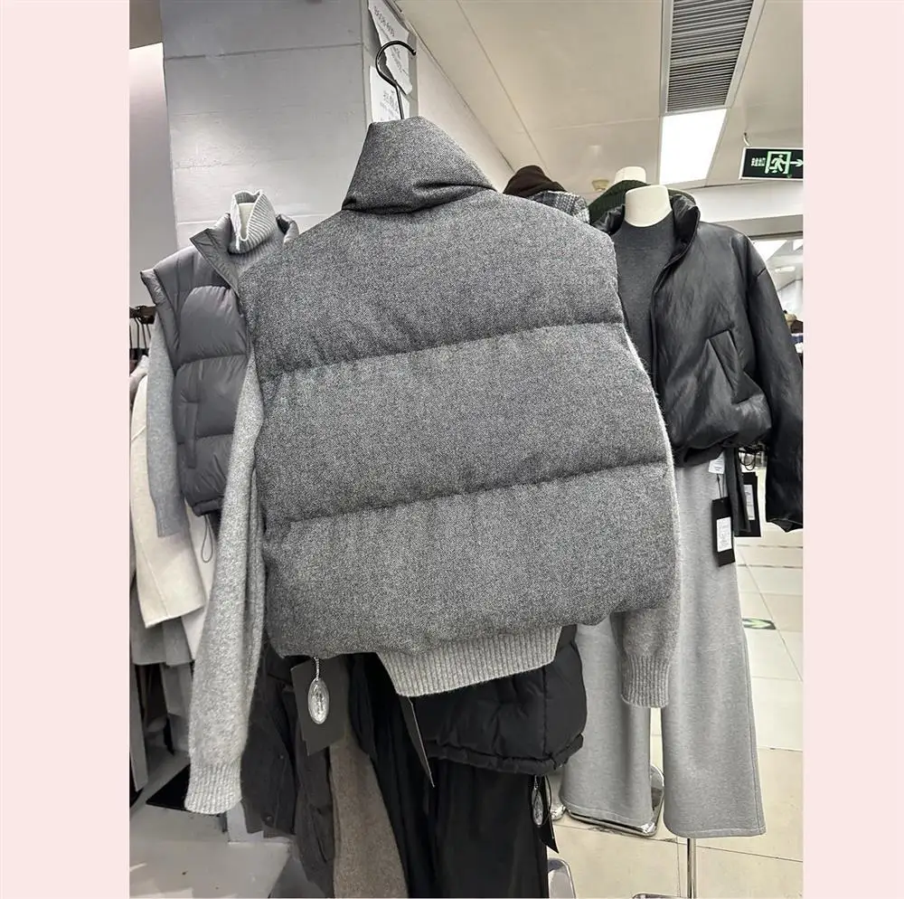 

Gagarich с коротким воротником-стойкой, пуховый хлопковый жилет для женщин, новинка 2025 года, повседневная верхняя одежда, жилет без рукавов, дизайн камзола для женщин