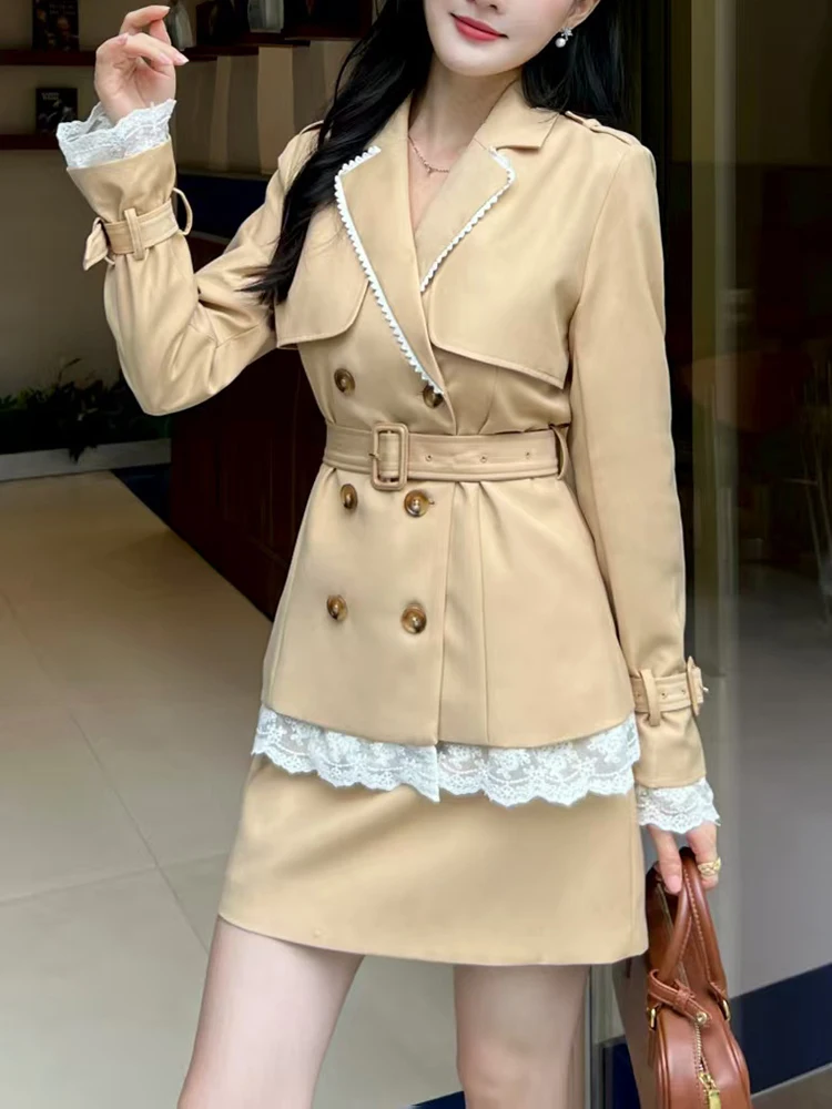 

Ранняя осень 2025 г., модный женский плащ с кружевной отделкой на талии, куртка и юбка в стиле ретро