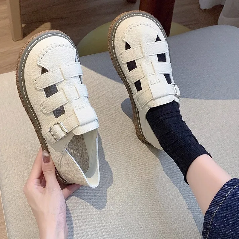 

Women's Casual Single Shoes, Off-White | Deep V, Round Toe & Metal Button – PU Rubber for Lightweight Comfort