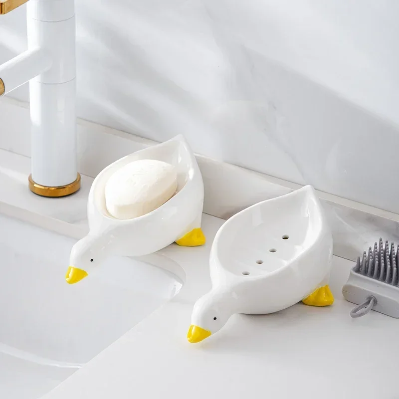 1pc Duck Shape Soap Box Cartoon Soap Dish Drainable Storage Holder Soap Container Storage Dish Household Bathroom Accessories