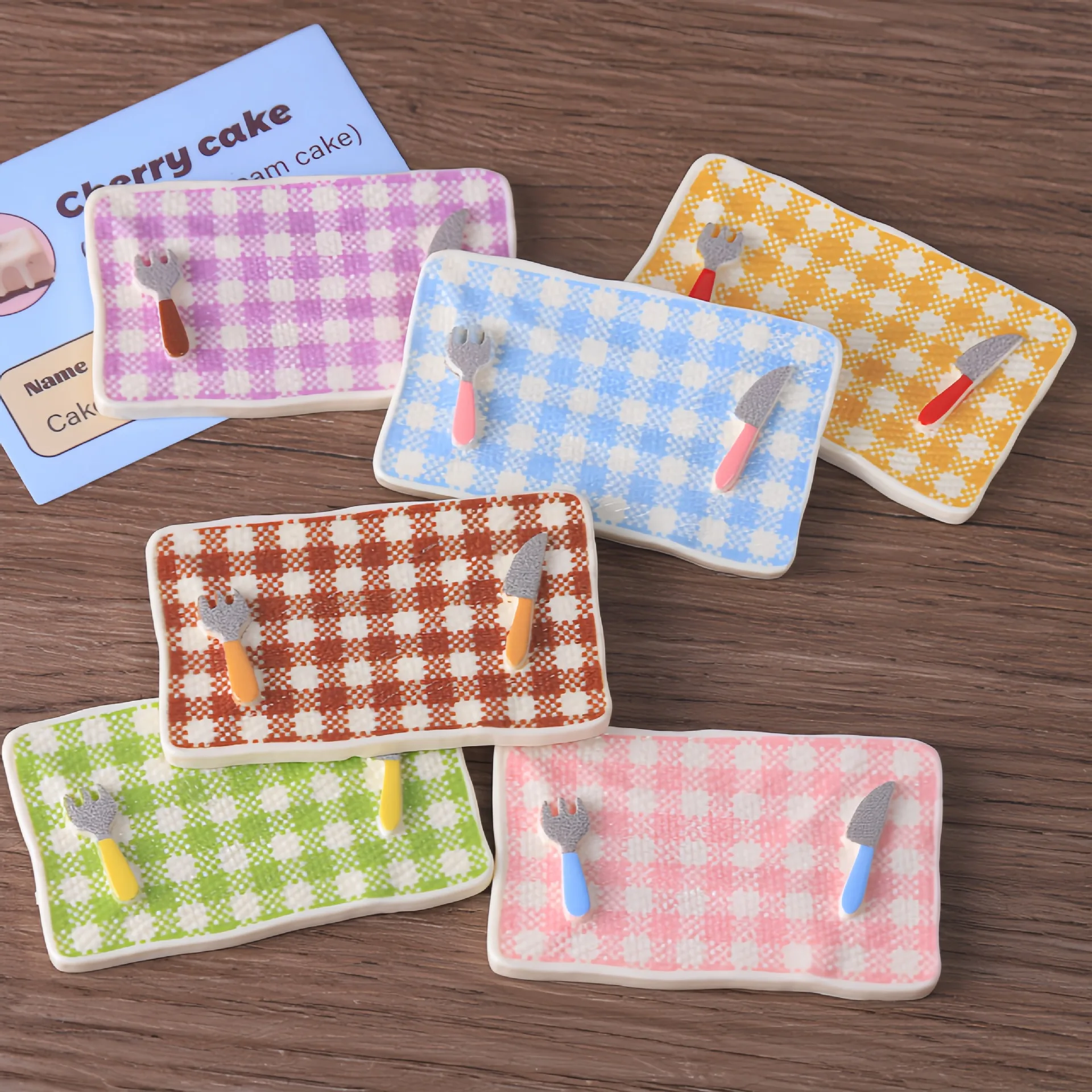 3pcs Mini Plate Striped Plate Model DIY Dollhouse Miniature Food Accessory Resin Craft Supply Handmade Decoration Tiny Ornament