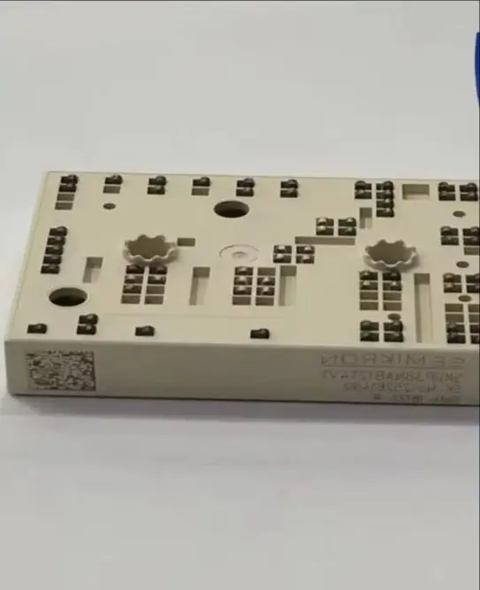 

IGBT Module SKIIP38NAB12T4V1 - 1PCS 100% New Original