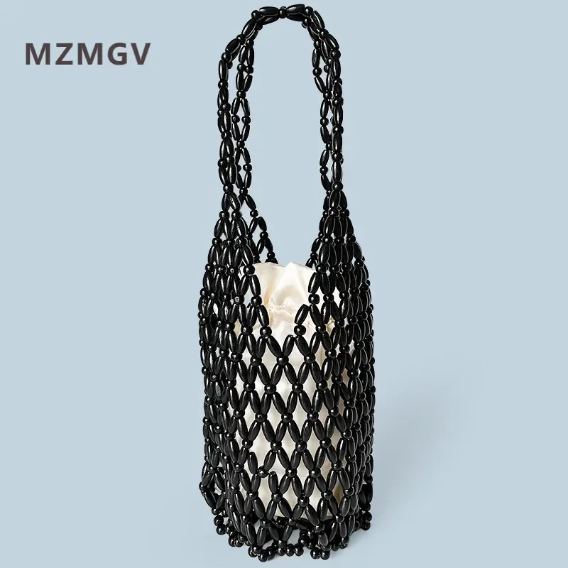

Design Hand-woven Black Wooden Beaded Bucket Bag Fashion Versatile Commuting Single-shoulder Women's Bag Summer New Beach Bag