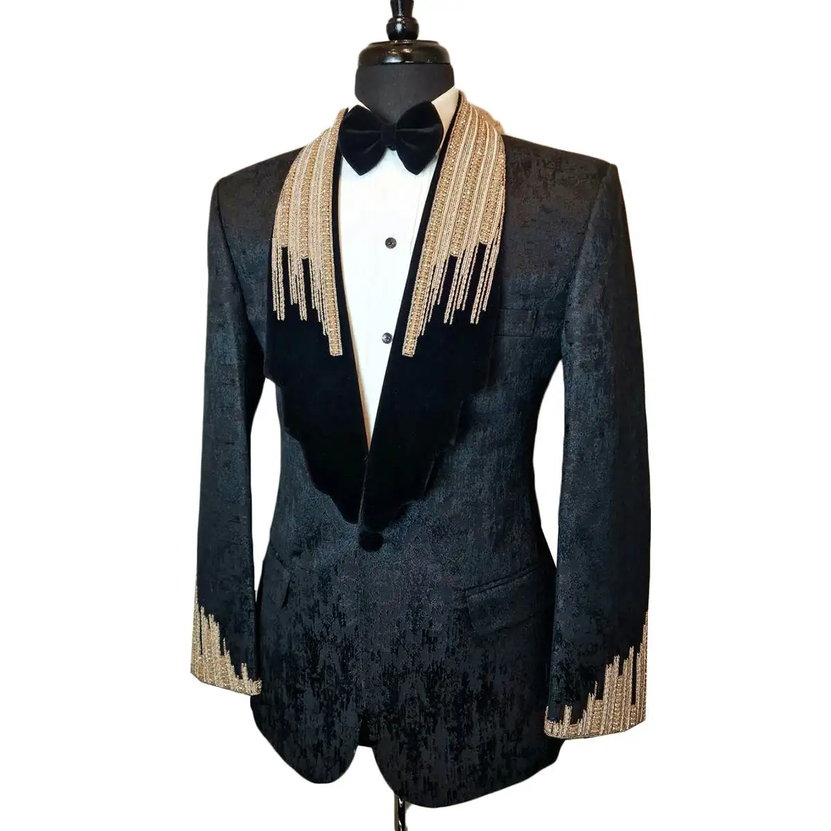 Luxury Wedding Tuxedos Single Breasted Velvet Men Suit Shawl Lapel One Piece Set Groom Prom Event Business Blazers Customized