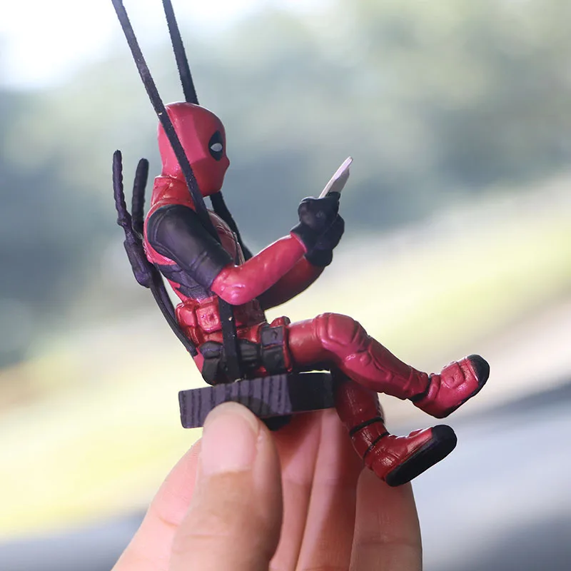 Set Van 2 Deadpool Autospiegelhangers – PVC, Zwart-rood, Met Verstelbaar Koord – Grappig Auto-interieur Accessoire