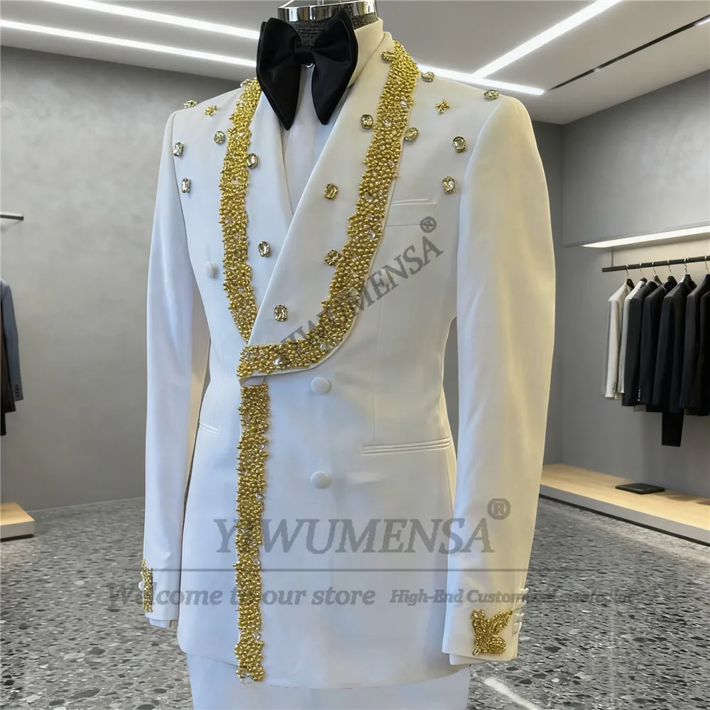 الذهب اللؤلؤ مطرز الدعاوى الرجال لحفل الزفاف 2 قطعة مجموعات مزدوجة الصدر سترة السراويل مخصصة العريس البدلات الرسمية trajes الفقرة hombre