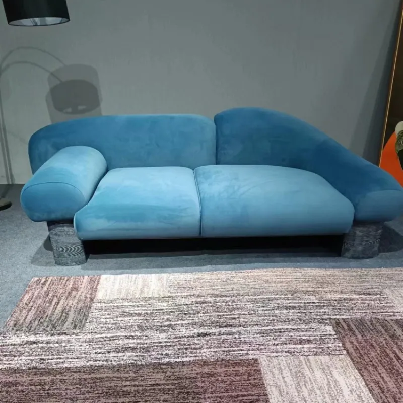 أريكة إيطالية بسيطة ومبتكرة وحديثة الحجم لغرفة المعيشة وأريكة خشبية صلبة منحنية على شكل خاص #3