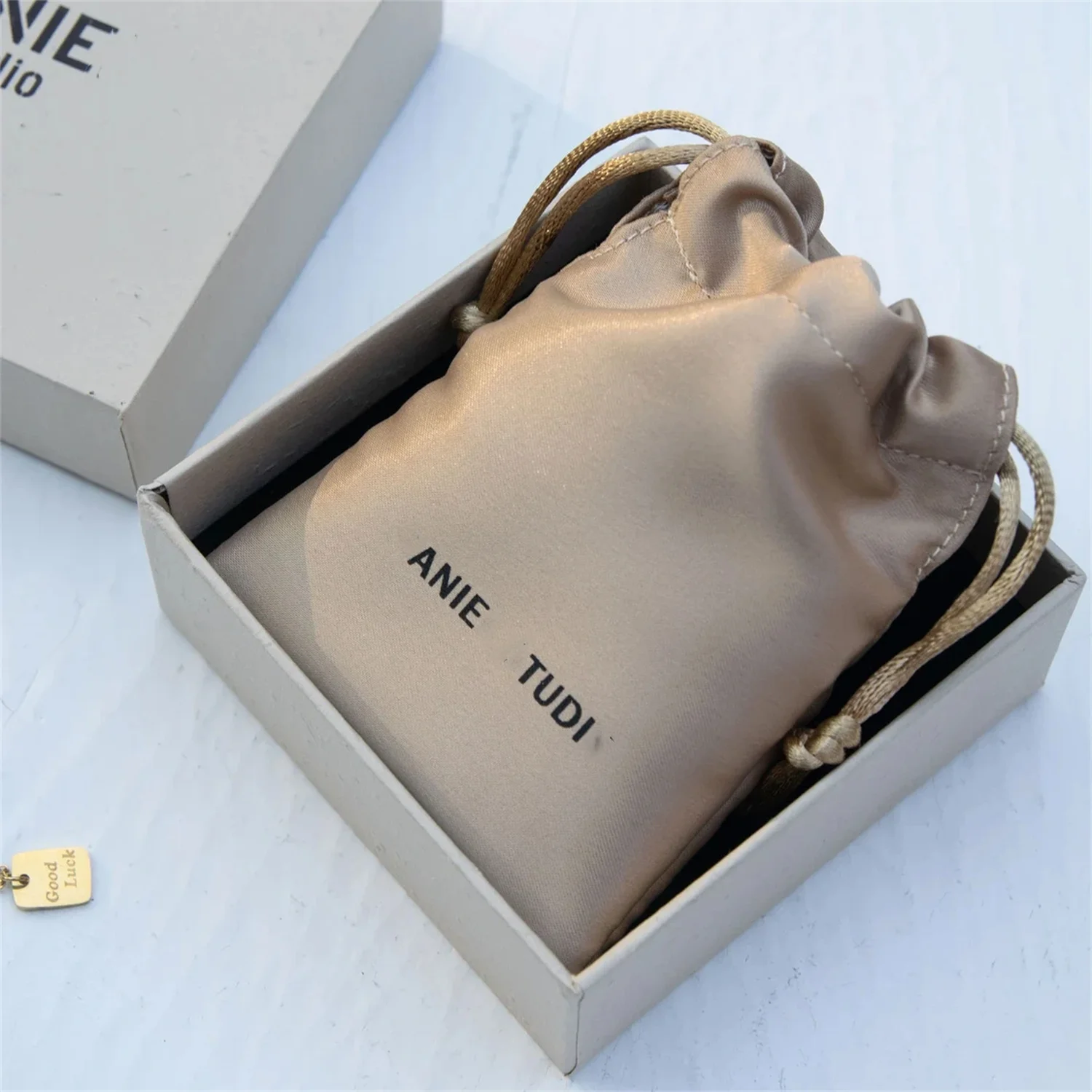 

50pcs personalized logo jewelry drawstring bags custom satin jewelry pouches dust satin pouch, gift bag, customized packaging