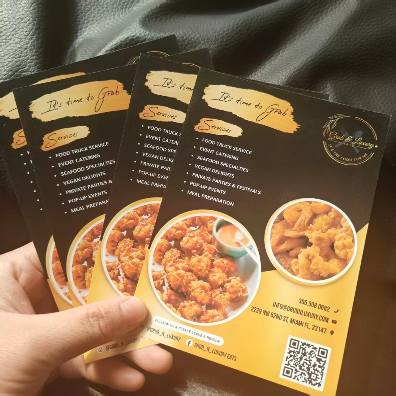 500 قطعة من نشرة الإعلانات الت - مراجعة Commercial Flyer Printing وسعره