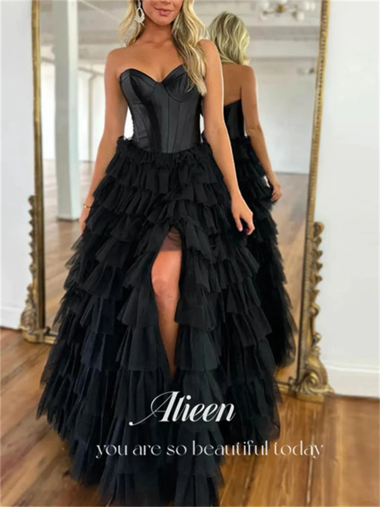 Aileen Side Slit Off the Shoulders Black Multi-layer Sweetheart Elegant Short Dresses for Formal Occasions Luxury Wedding Dress