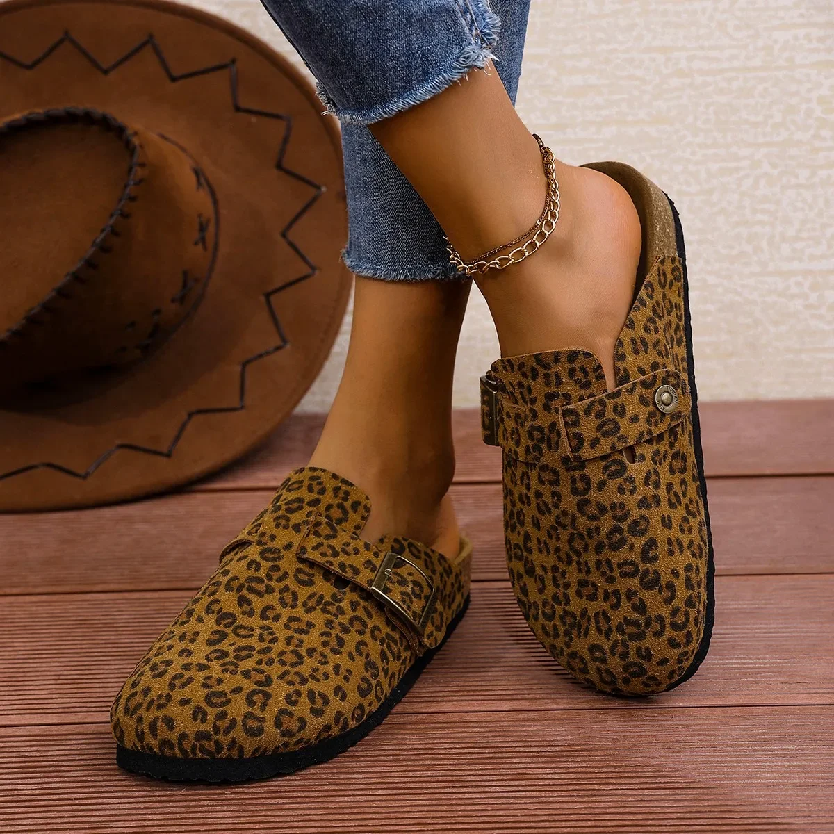 Women's Cork Clogs Shoes Flat Closed Toe Thick Soled Slippers for Women Outdoor Casual Women's Flat Slippers Zapatos De Mujer