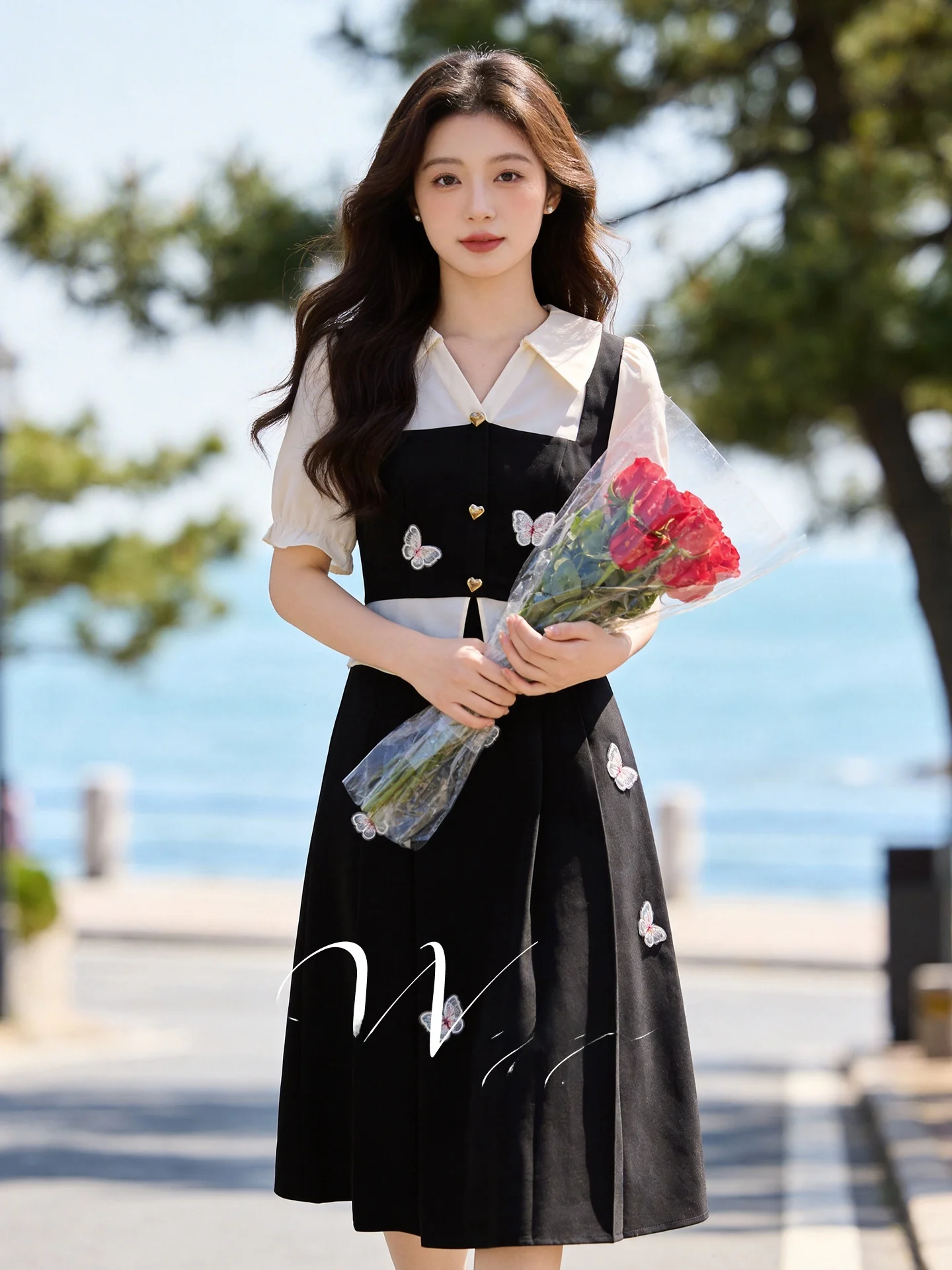 

Новое летнее платье больших размеров с узловым декором, коротким рукавом, завышенной талией, А-силуэта, миди, в деловом стиле, из полиэстера