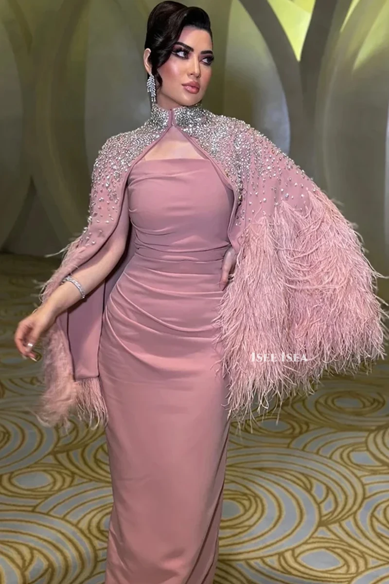 فساتين سهرة ملفوفة بالريش الوردي للنساء فستان السجادة الحمراء من حجر الراين والكريستال فستان رسمي لحفلات الحفل حسب الطلب