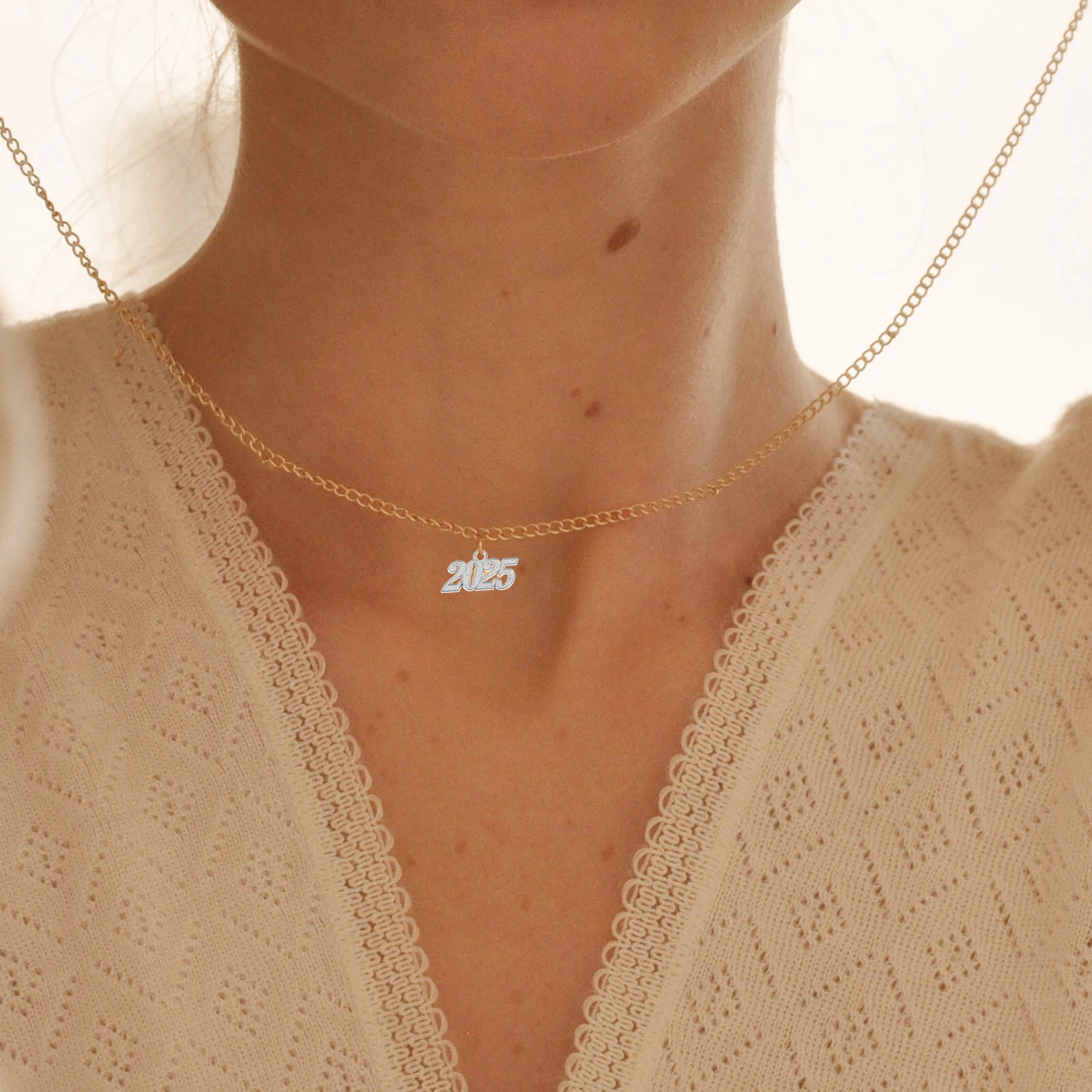 

50 шт. 2025 выпускная шапка подвески креативные DIY ювелирные аксессуары для ожерелья, браслета, брелка, серьги, поделки ручной работы