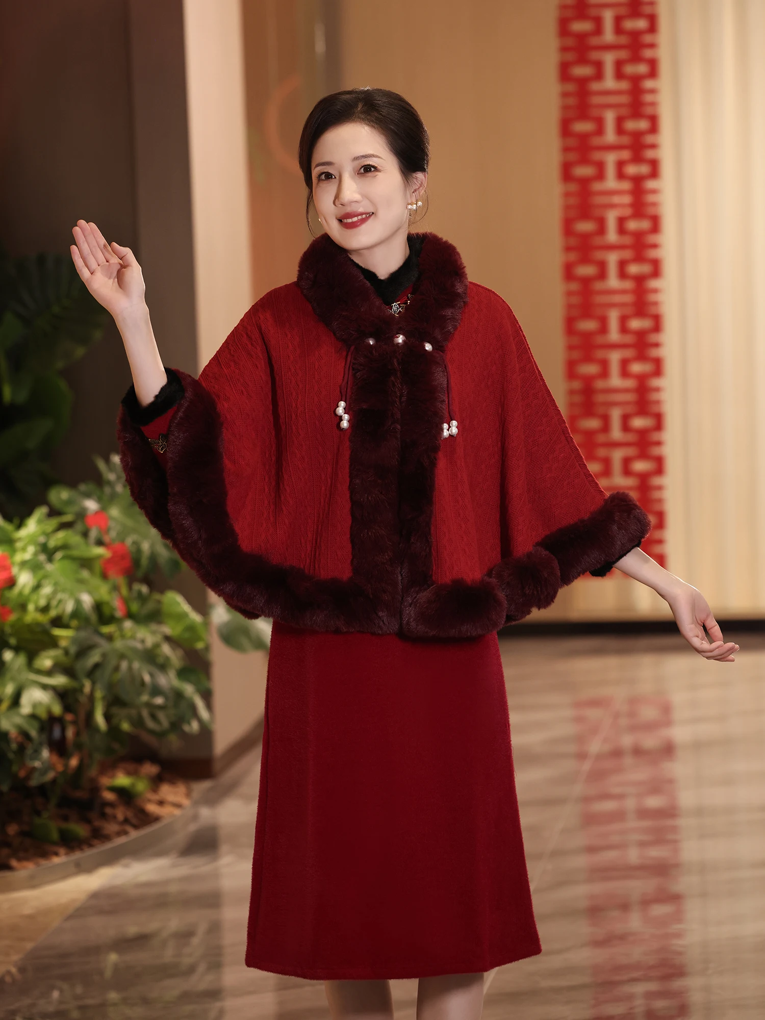 

Пальто-накидка женское утепленное цвета красного вина, осенне-зимнее, для свадьбы, для свекрови, куртка-жакет