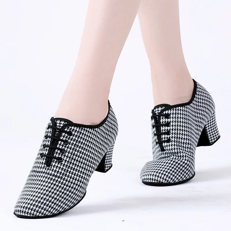 

Women DIY Latin Dance Shoes Jazz Ballroom Salsa Dancing Shoes Woman 5cm Heel Teacher Training Modern Tango Dance Sneaker Female