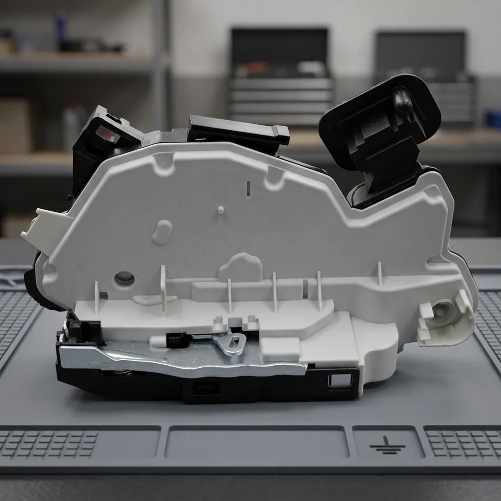 Central Locking Motor Door Lock Actuator Direct Replacement Part No Programming Required High Durability Design