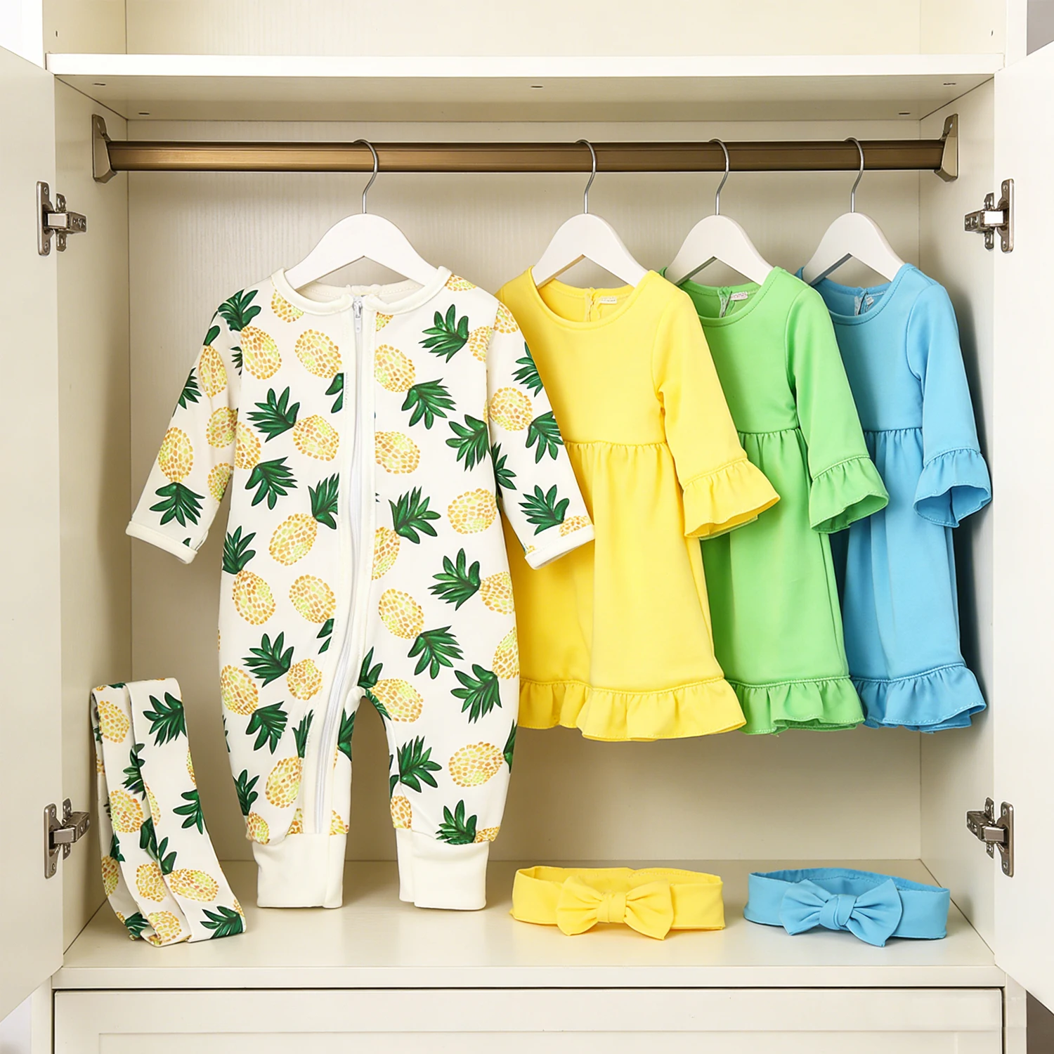 

Cute 18 Inch American Doll Clothes Outfits, Pineapple Print Romper, Solid Ruffle Dresses & Headband For 43cm Baby Newborn Dolls