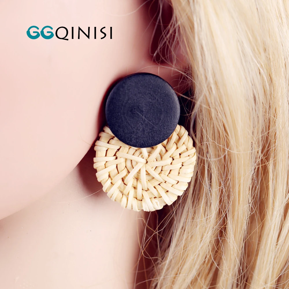 New Wood and Acrylic Round Stud Earrings for Girls Statement Personalized Fashion Earrings Jewelry Party Wedding Engagement