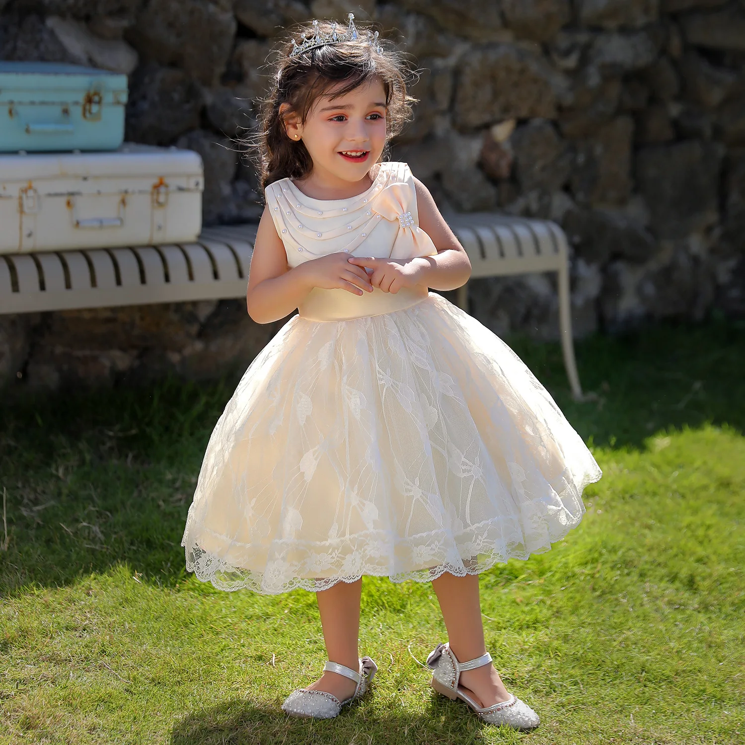 

Fashion Bow Girls Dresses for Party and Wedding Lace Mesh Sleeveless Girls Dresses Summer Children Girls Party Dress 2-7 Years